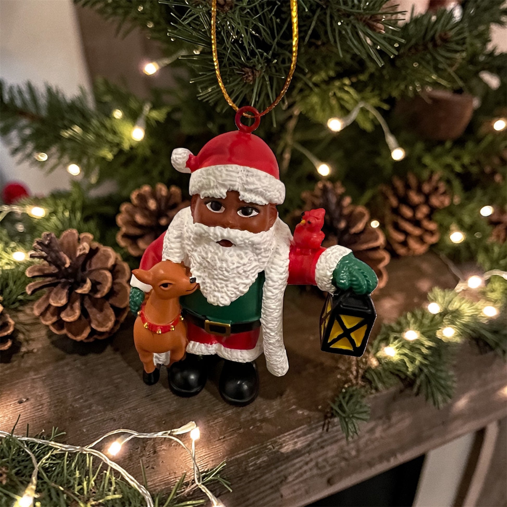 inkluderande-juldekoration-svart-tomte-ren